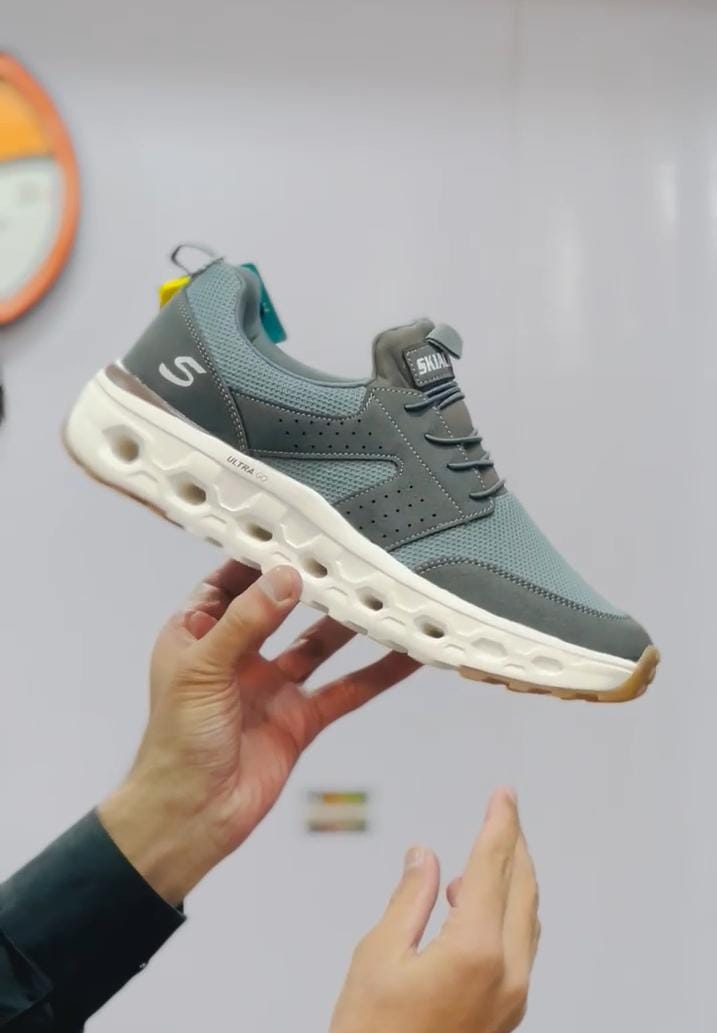 SKECHERS